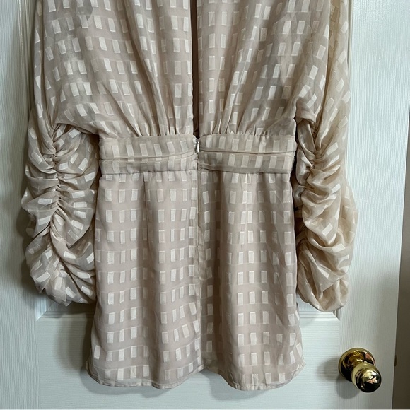 [NWT] REVOLVE House of Harlow Nika Dress in Champagne - Sz XS - Picture 10 of 16